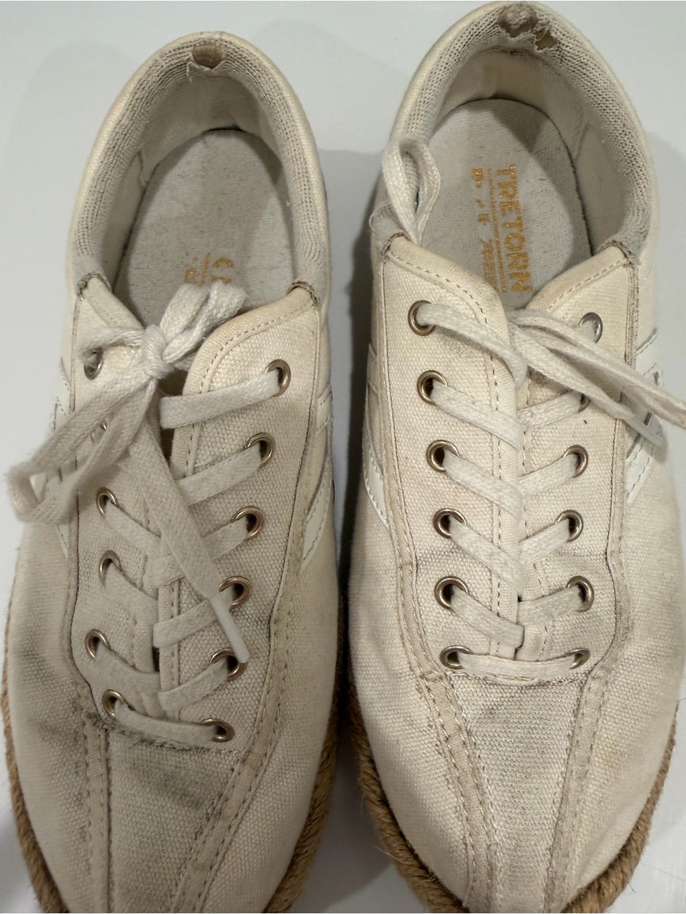 Canvas Lace-Up Women’s Tretorn Sneakers in white canvas